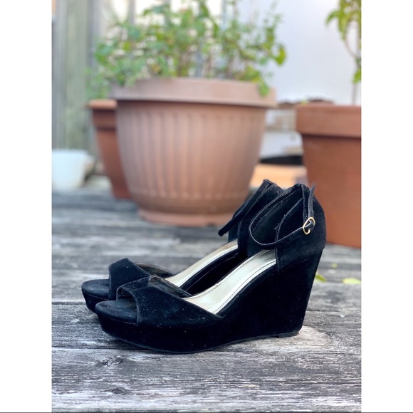 BAMBOO Shoes - 🌸2/30 Velvet wedge sandals with ankle straps